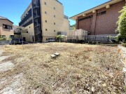 【湯河原　不動産（別荘・定住）】千歳川近く、ゆとりある土地【土地】