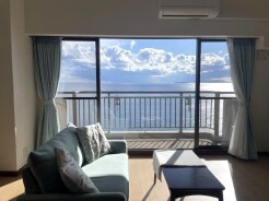 リビングダイニング（オーシャンフロント）