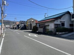 前面道路（西側）