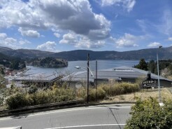 お部屋の正面には芦ノ湖が望めます