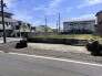 南からの陽が燦々と降り注ぐ明るい土地です