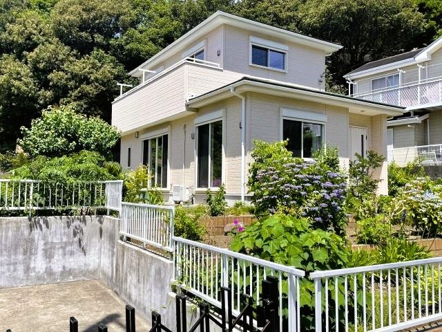 真鶴町真鶴・築浅美装な3LDK戸建